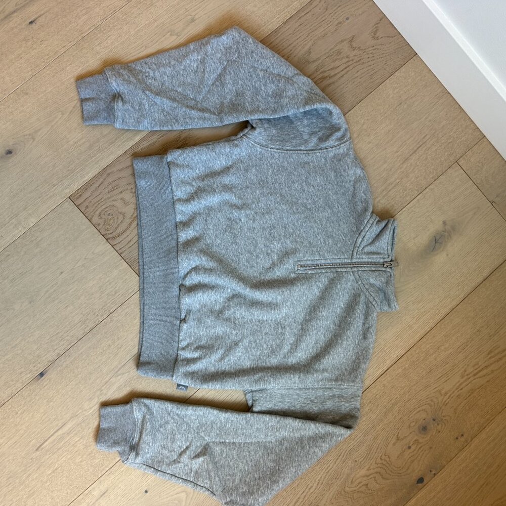 Aritzia 1/4 zip Cropped Sweater in Heather Grey - XS